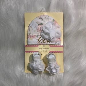 Baby Essentials Hat & Socks